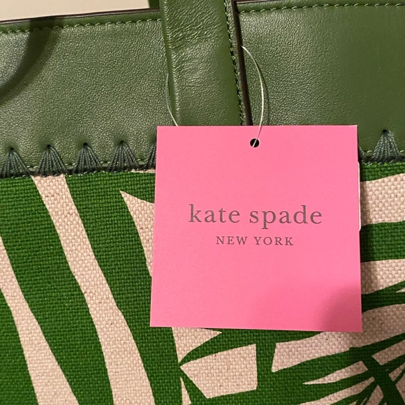 Kate Spade 
The Pier Palm
Fronds Canvas Medium‎ Tote NWT - Picture 10 of 11